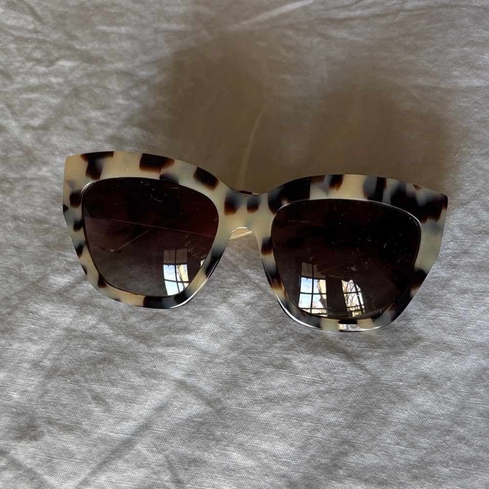 Z Supply Tortoise Shell Sunglasses